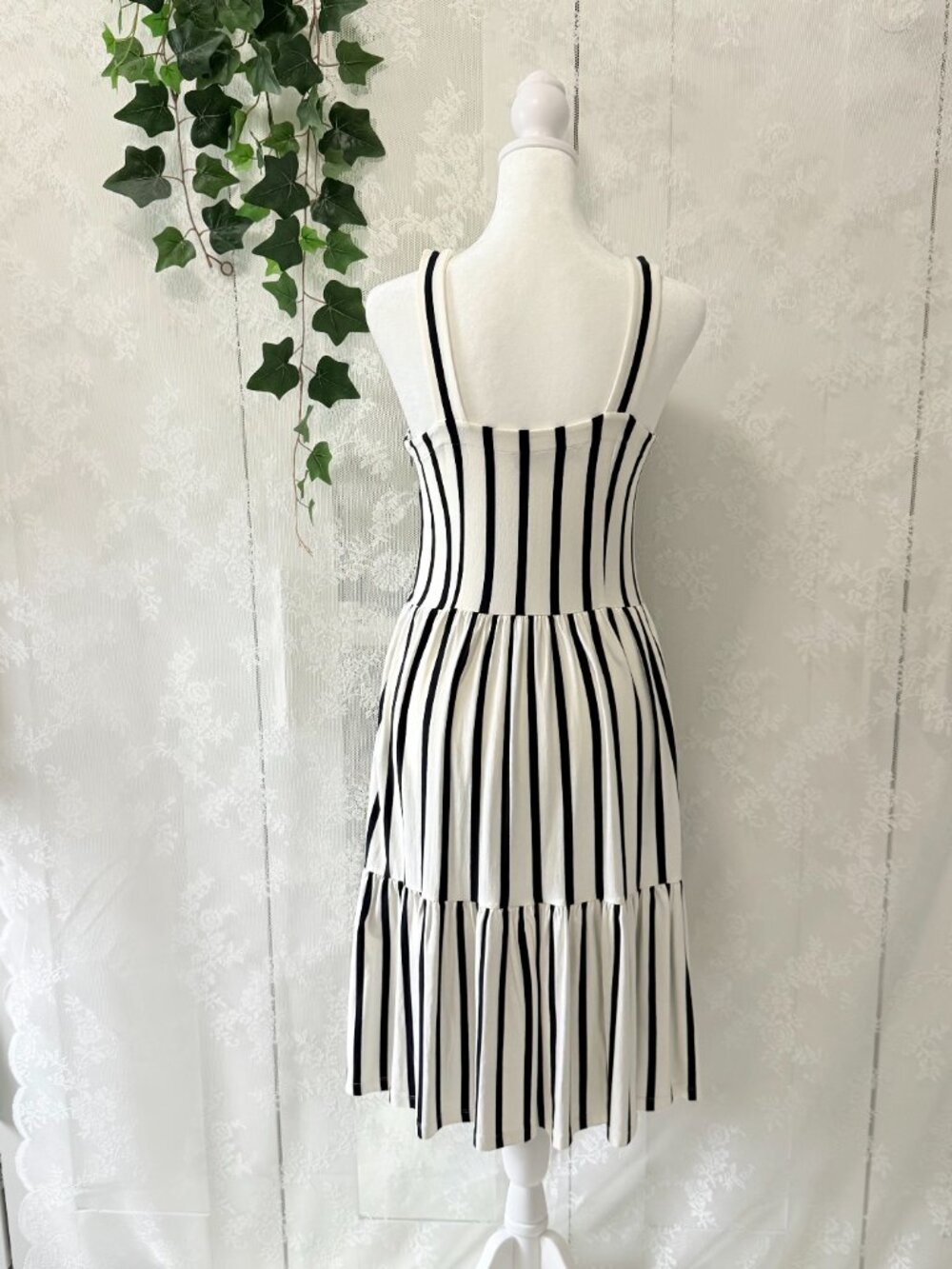 LOFT Black White Striped Tiered Sundress Size 2 Sleeveless Summer Dress - Picture 6 of 15